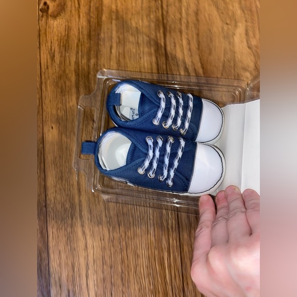 Carter’s soft bottom shoes - Picture 2 of 3